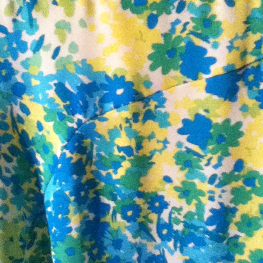 Spring colors skirt - Picture 3 of 5